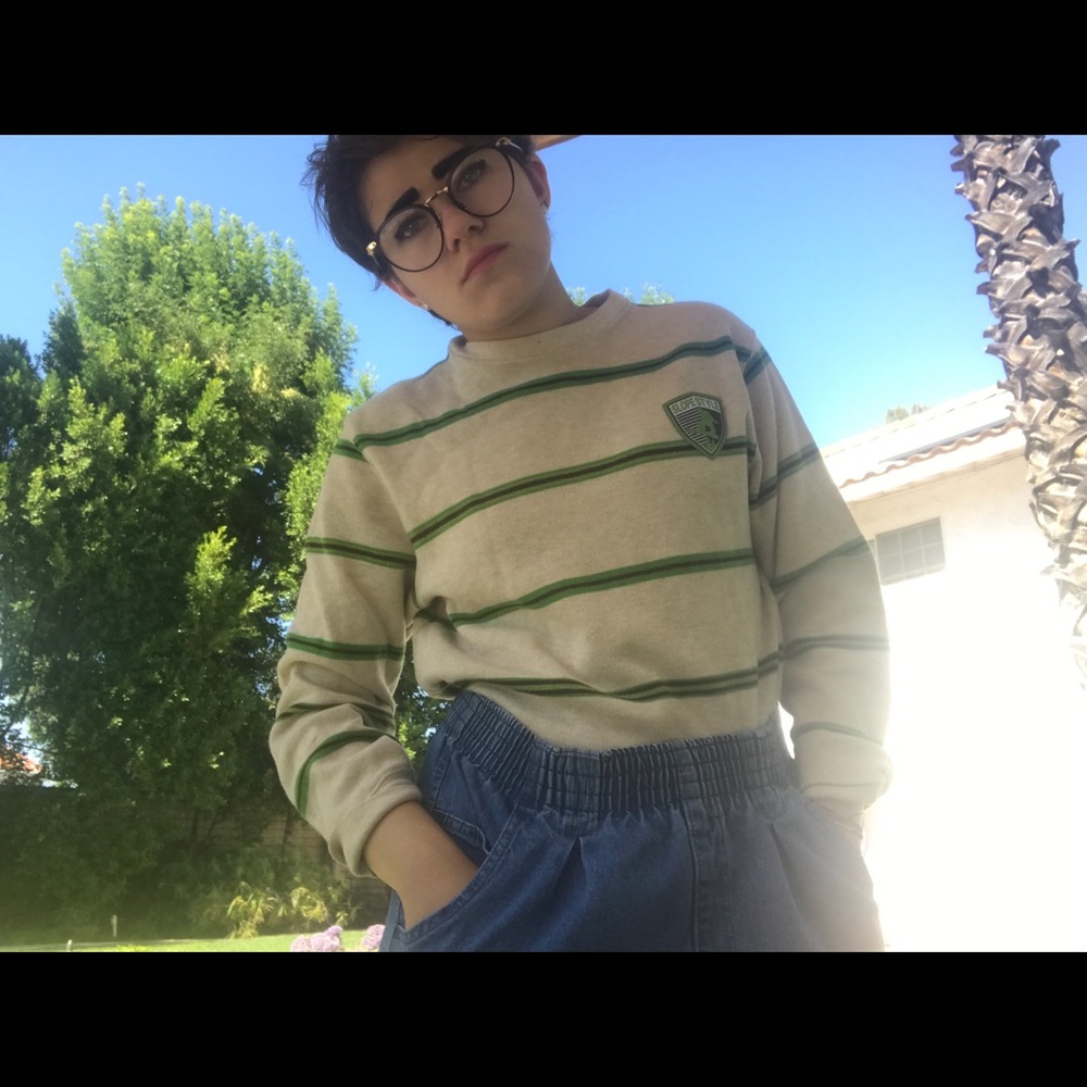 90s adorable “slope style” striped sweater
